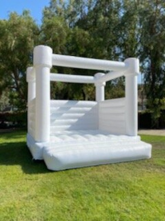 Bounce Houses Medium 13x13